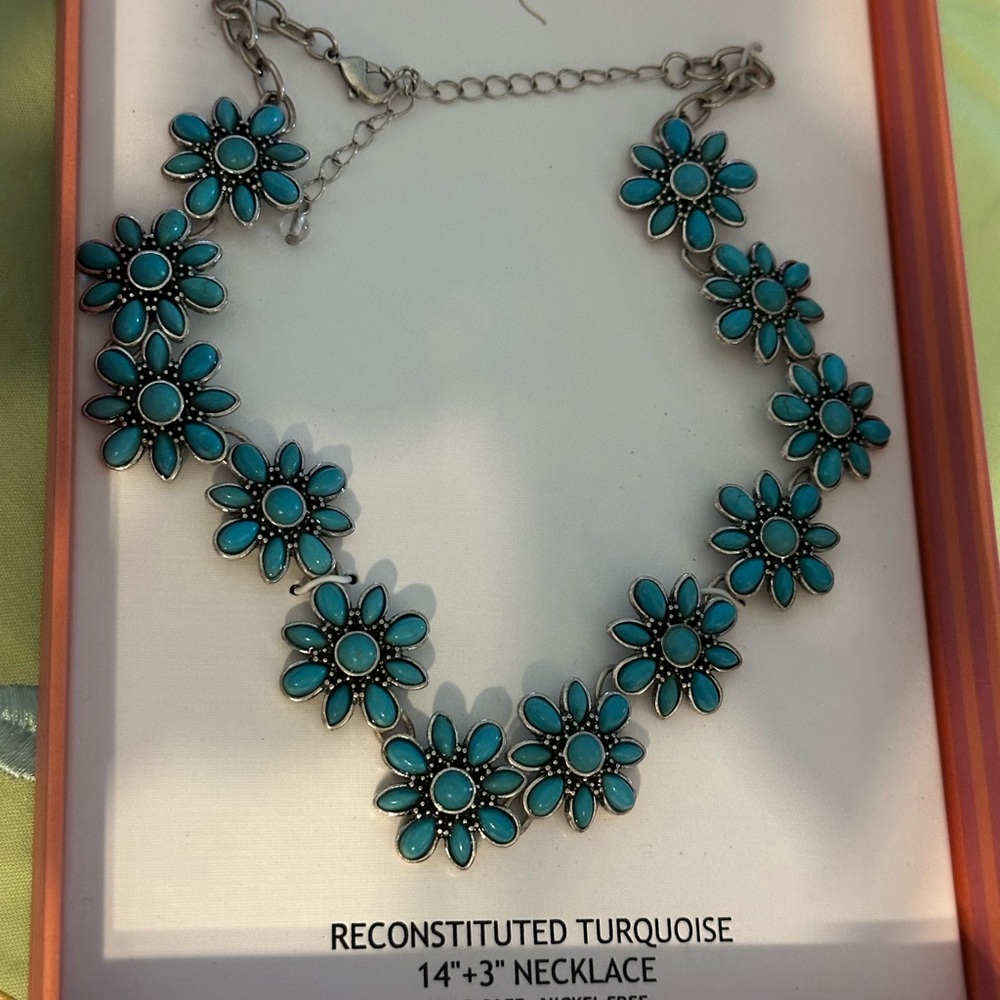 Turquoise Flower Necklace